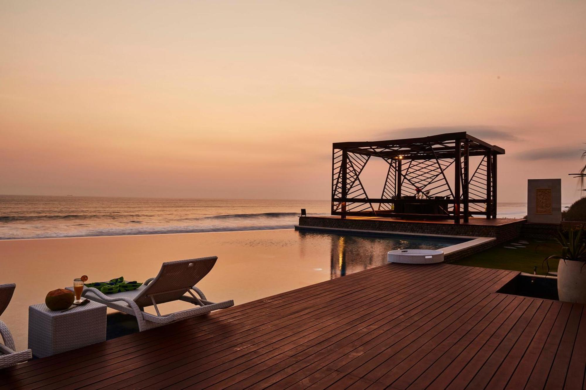 Abian Kapas Beach House Selemadeg Exterior foto